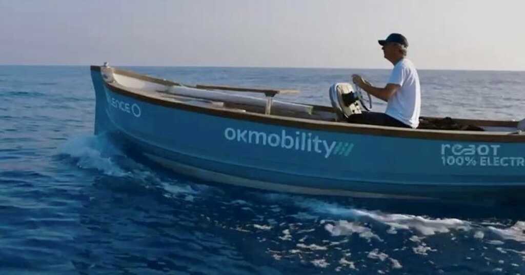 El llaüt eléctrico de reBot Yachts protagoniza la primera vuelta a Menorca sin escalas de la mano de OK Mobility