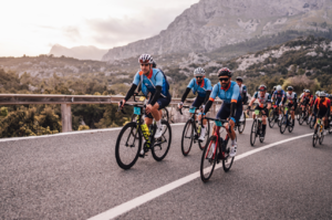 We ride together with the cyclists of the Mallorca 312 OK Mobility