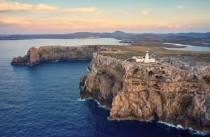 Cuidamos Menorca: limpieza responsable sin agua