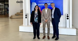 La cónsul general de Francia en Barcelona visita la sede de OK Mobility